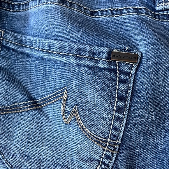 Women's Max Jeans Cropped Denim Jeans - Picture 6 of 10